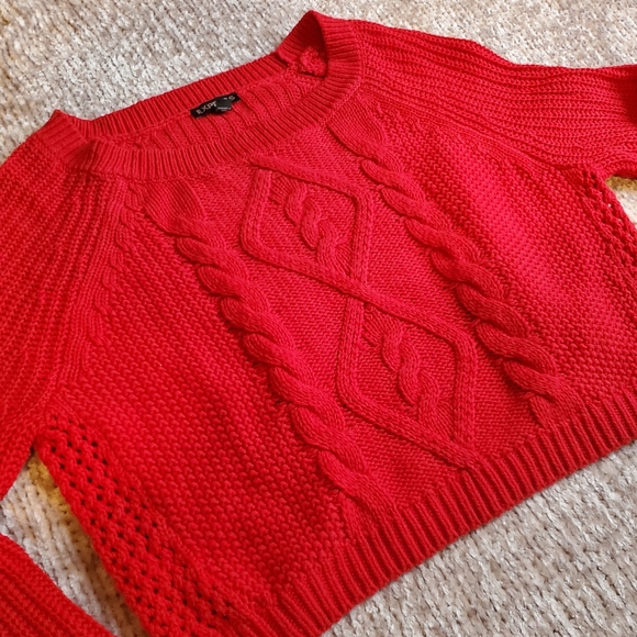 Express Cropped Red Sweater - Picture 2 of 6